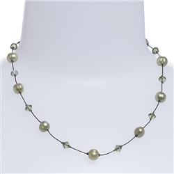Clansy Pearl Necklace - Olivine